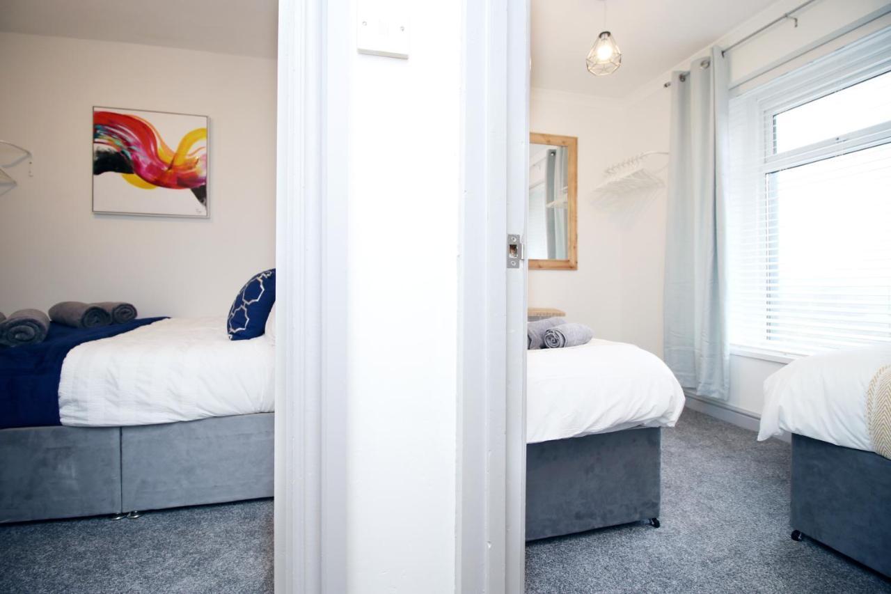 Sleeps 6, Smart Tv'S, Parking Swansea & Morriston Hospital Daire Dış mekan fotoğraf
