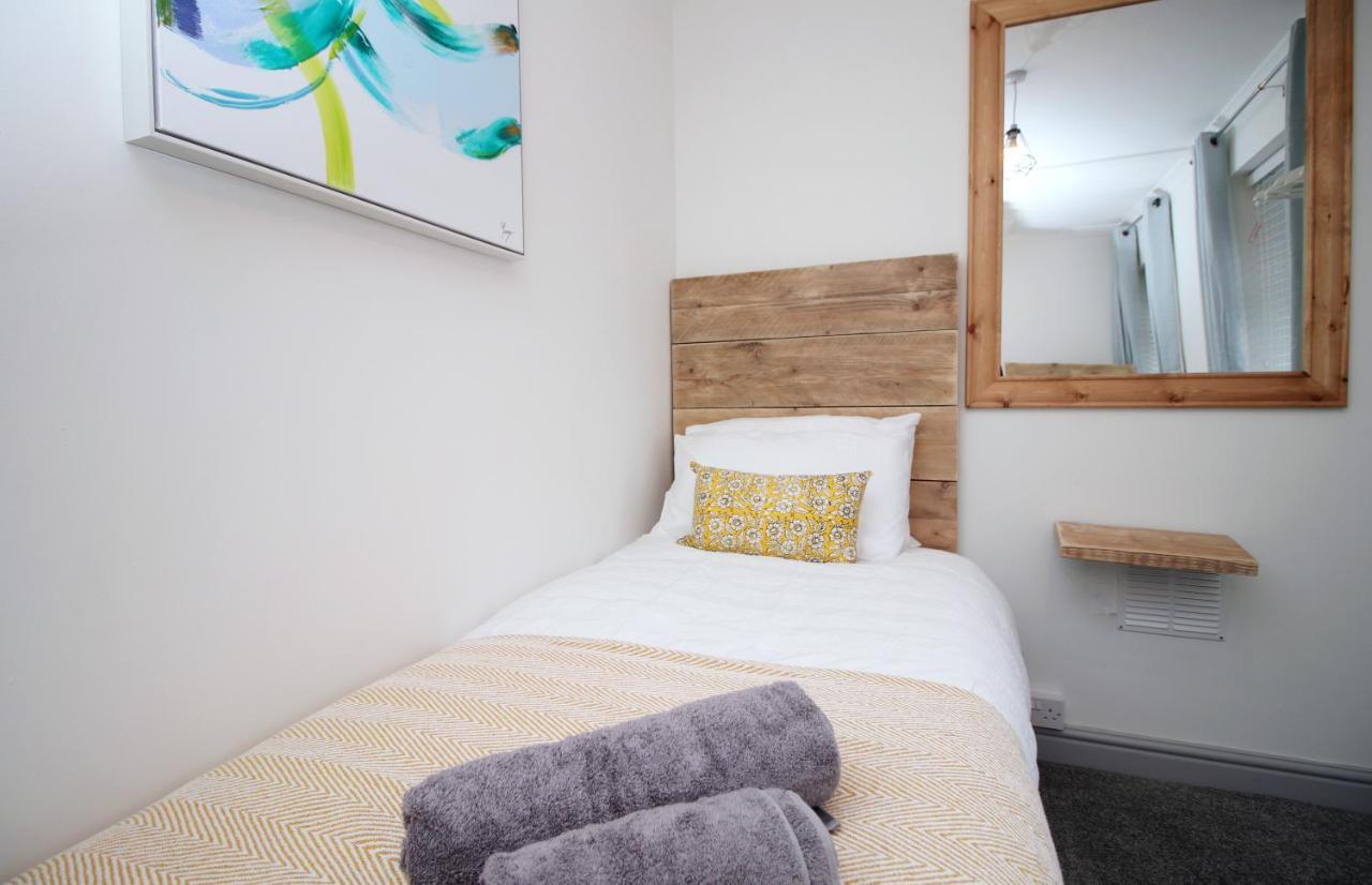 Sleeps 6, Smart Tv'S, Parking Swansea & Morriston Hospital Daire Dış mekan fotoğraf