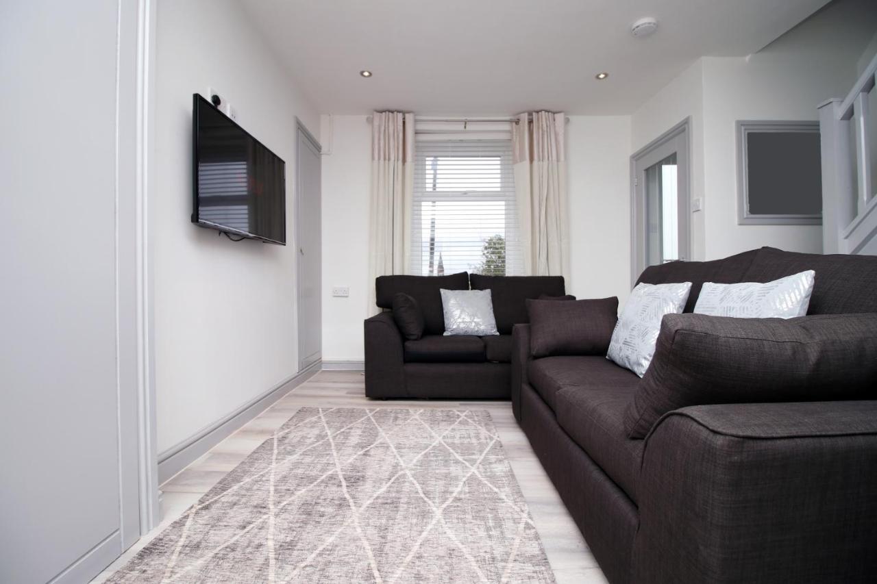 Sleeps 6, Smart Tv'S, Parking Swansea & Morriston Hospital Daire Dış mekan fotoğraf